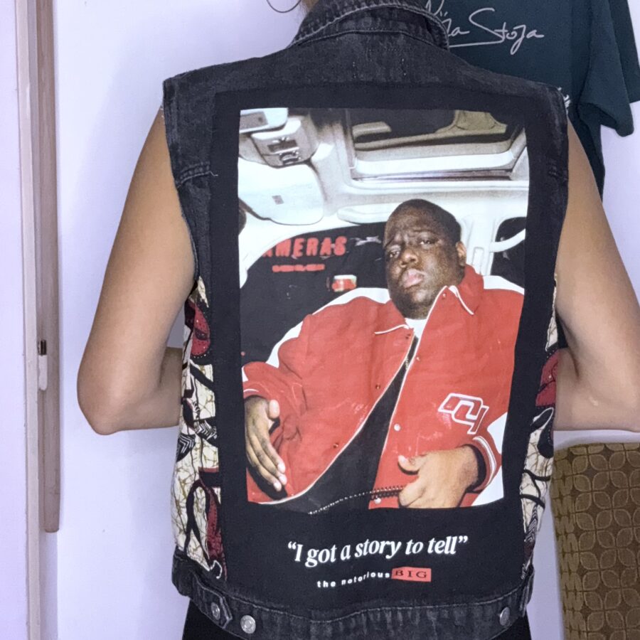 Veste en jean noir sans manches upcyclée Notorious Big