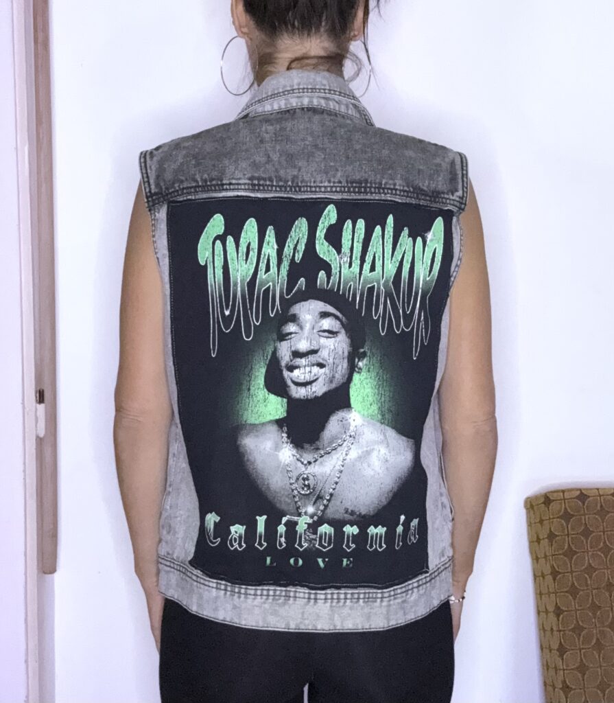 Veste en jean customisée Tupac